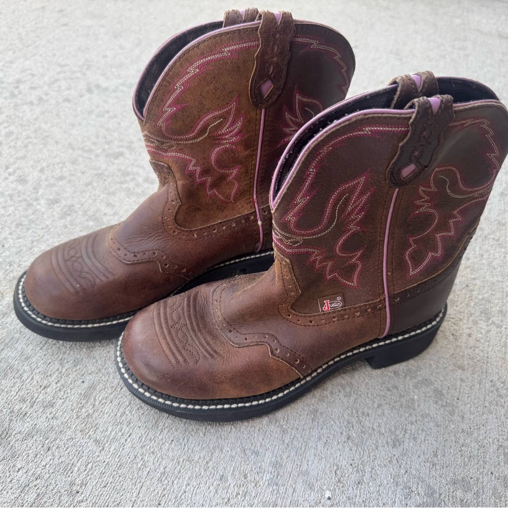 Women’s Justin Gypsy boots